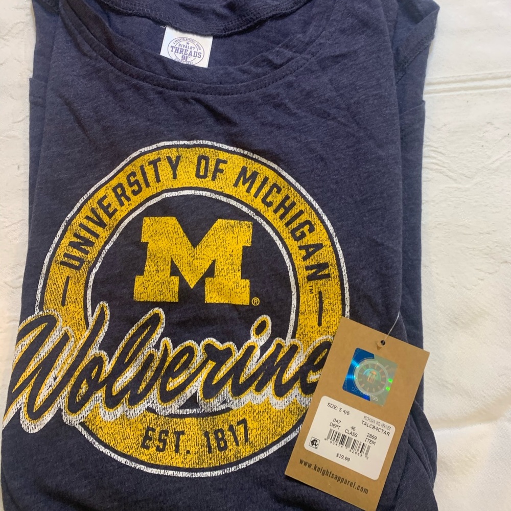 University of Michigan T-Shirts tunics medium (8/10)